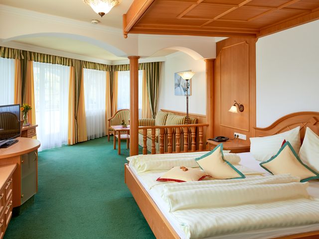 Smaragdhotel Tauernblick