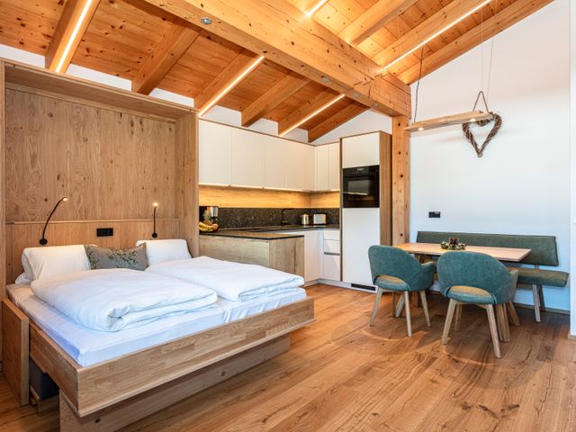 Ferienwohnungen Hausbacher